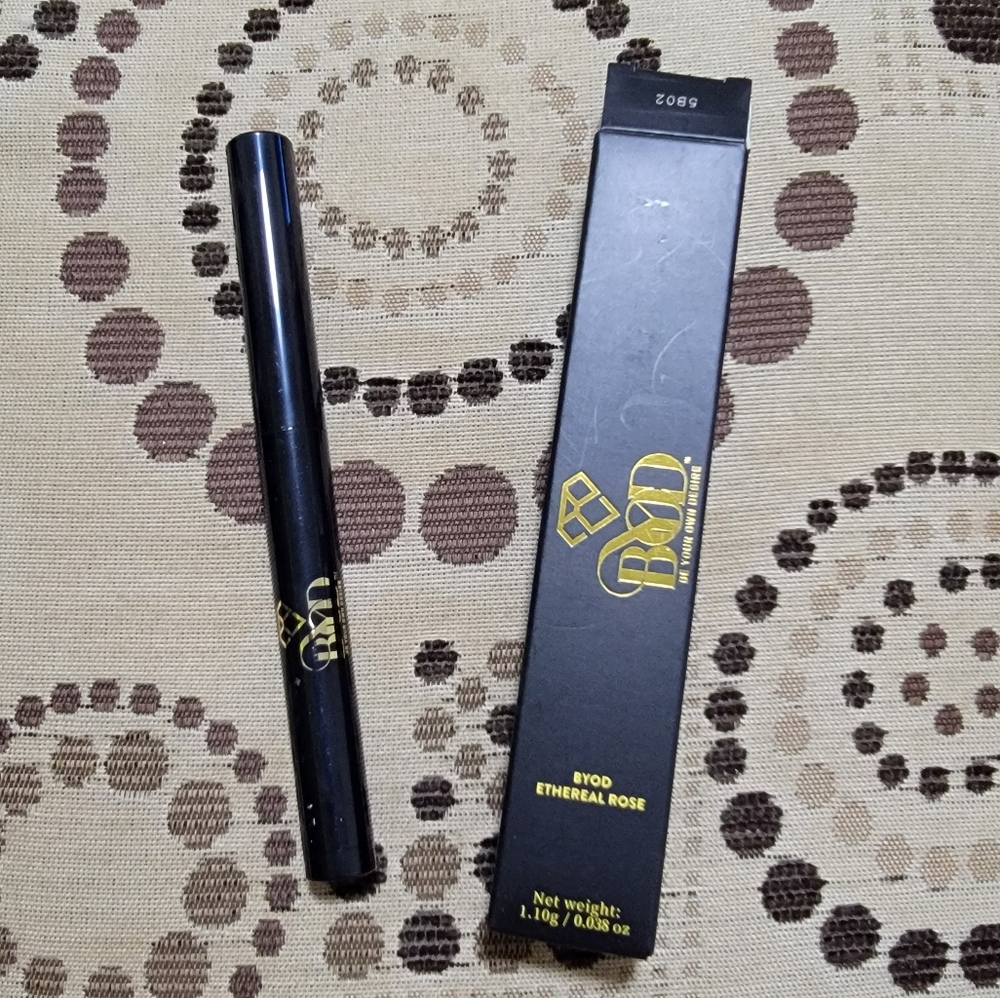 BYOD Cosmetics Eyeshadow Wand In Ethereal Rose